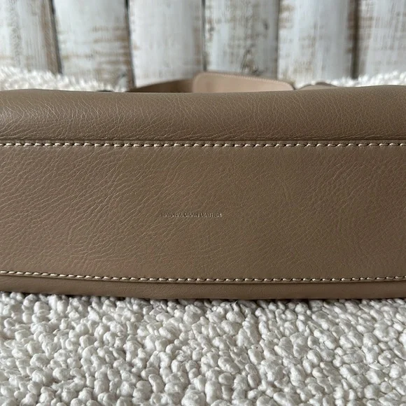 Coach Cargo Leather Shoulder Bag Purse Pebble New NWT - Picture 6 of 9